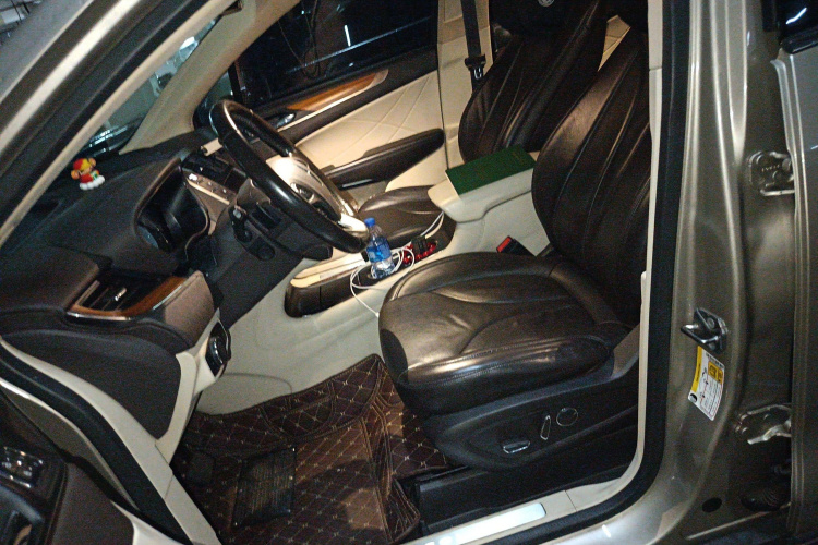 林肯MKC 2014款 2.0T 四驱尊耀版局部细节19