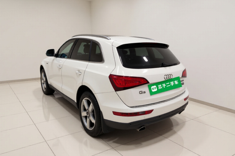 奥迪Q5 2017款 40 TFSI 进取型车身外观5