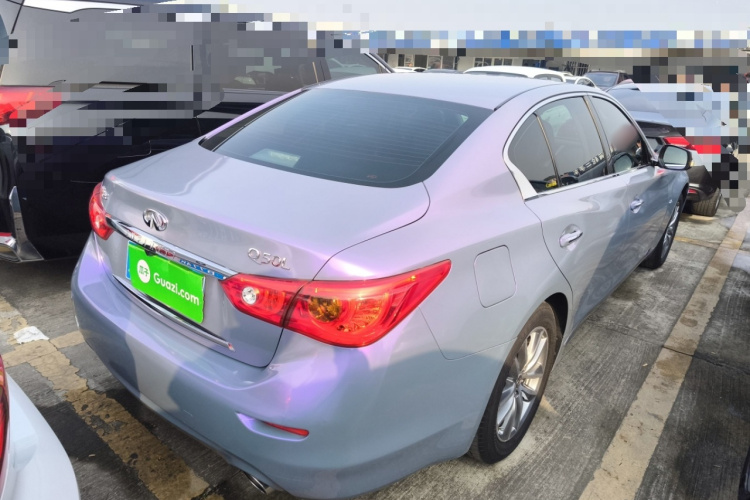英菲尼迪Q50L 2016款 2.0T 舒适版车身外观7