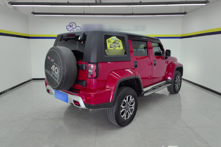 北京BJ40 2020款 2.0T 自动四驱城市猎人版侠客型车身外观7