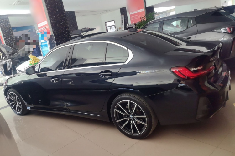 宝马3系 2023款 320Li M运动套装车身外观4