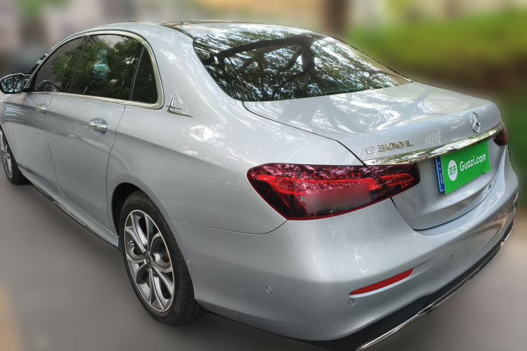 奔驰E级 2021款 改款 E 300 L 运动时尚型车身外观6003