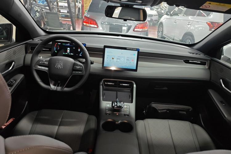 比亚迪 秦PLUS 2025款 DM-i 智驾版 55KM领先型中控内饰12