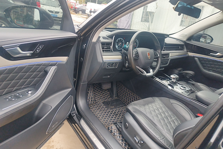 红旗HS5 2019款 2.0T 智联旗享四驱版中控内饰20