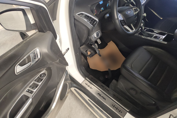 福特 翼虎 2018款 EcoBoost 180 两驱铂翼型中控内饰20