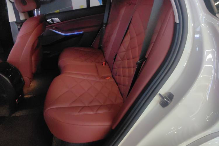 宝马X5 2022款 xDrive 30Li M运动套装中控内饰7004