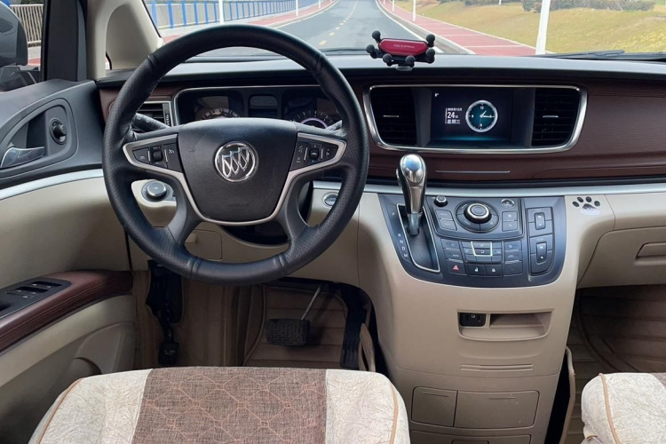 别克GL8 2017款 25S 舒适型 国V局部细节13