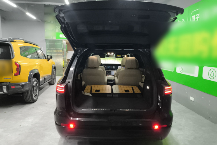 理想汽车 理想ONE 2021款 增程6座版局部细节23