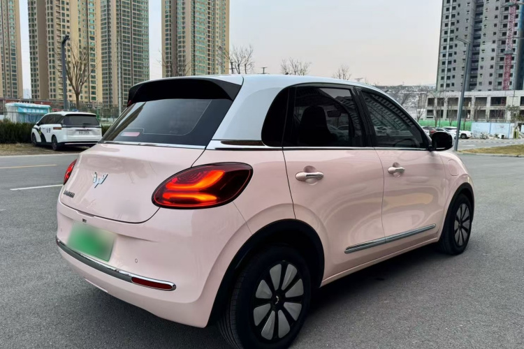 五菱汽车 五菱缤果 2023款 410km 灵犀尊享款车身外观6007