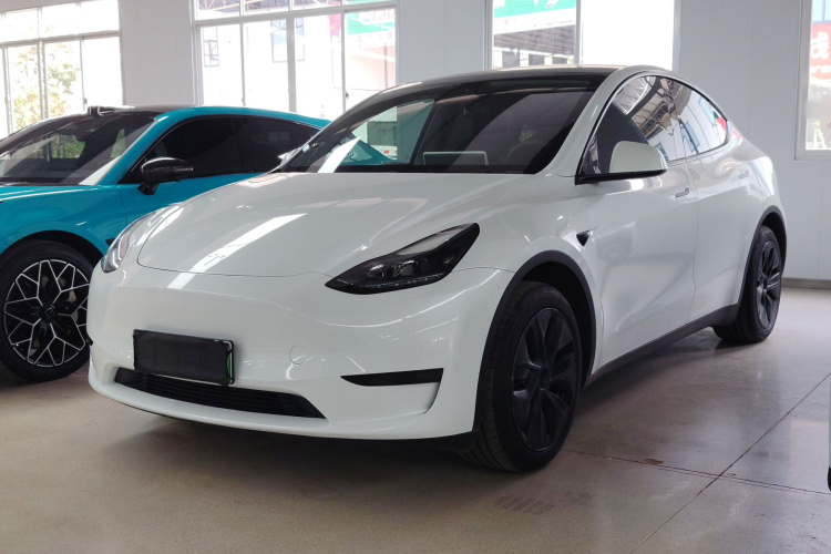 特斯拉 Model Y 2024款 后轮驱动版车身外观1