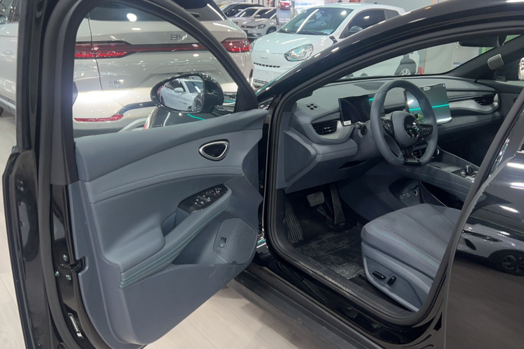 比亚迪 海豹06GT 2025款 智驾版 505海浪版中控内饰7002