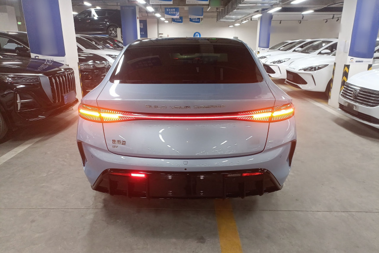 比亚迪 海豹 2022款 700km 长续航后驱版车身外观6