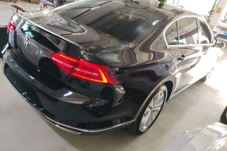 大众 迈腾 2019款 330TSI DSG 豪华型 国VI车身外观7