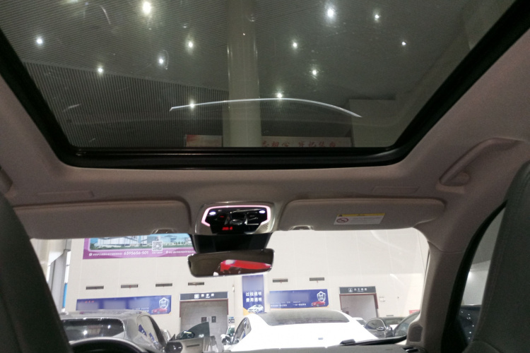 领克01 2021款 2.0TD 两驱型Pro中控内饰22