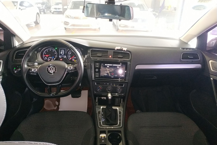 大众 高尔夫 2019款 280TSI DSG舒适型 国VI中控内饰12