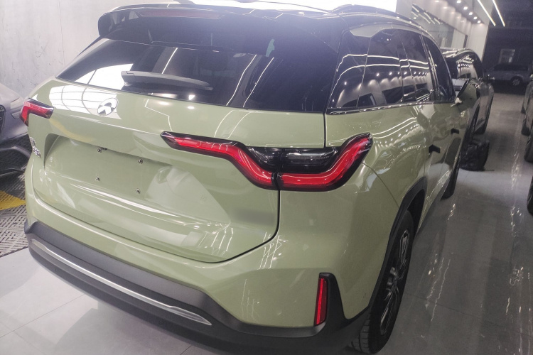 蔚来ES6 2019款 420KM 运动版车身外观6005