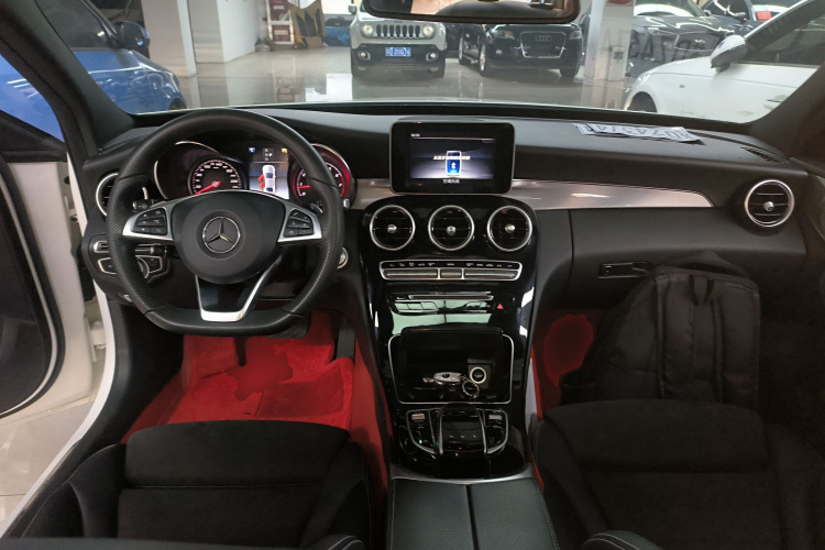 奔驰C级 2018款 C 200 成就特别版中控内饰12