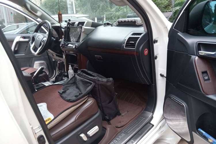 丰田 普拉多（平行进口）局部细节9005