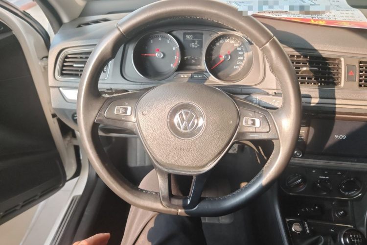 大众 朗逸 2017款 1.6L 手动舒适版局部细节13