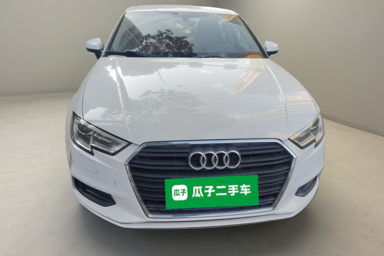 奥迪A3 2018款 30周年年型 Limousine 35 TFSI 进取型车身外观2