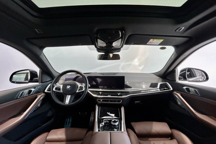 宝马X6 2023款 xDrive40i 尊享型 M运动套装中控内饰7002