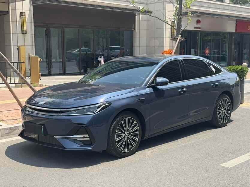 吉利银河 银河A7 2025款 EM-i 150km 星舰版(1)