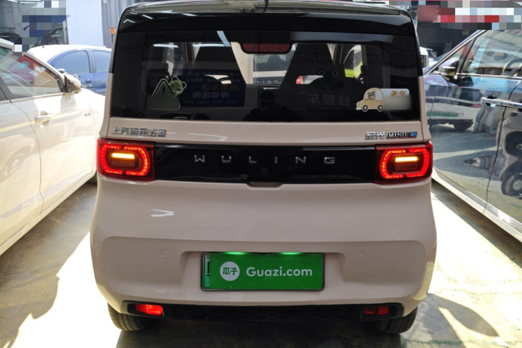 五菱汽车 宏光MINIEV 2021款 马卡龙臻享款 三元锂车身外观6