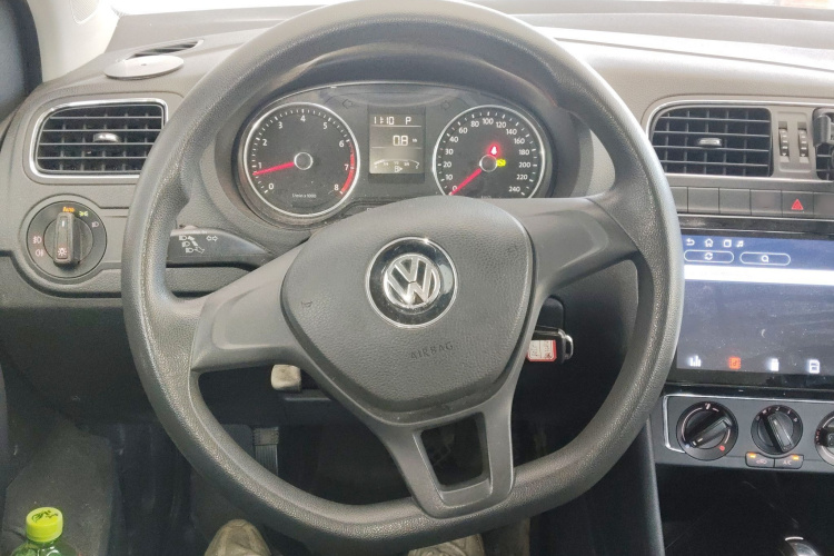 大众 Polo 2014款 1.4L 自动舒适版中控内饰13