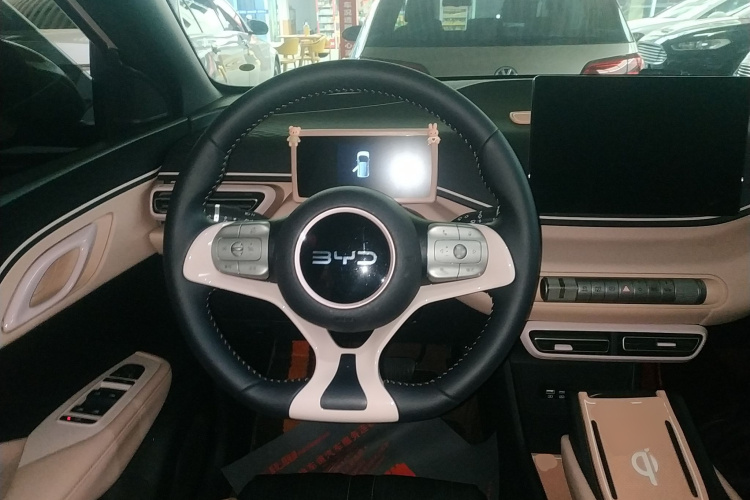 比亚迪 海鸥 2024款 荣耀版 305km 自由版中控内饰13