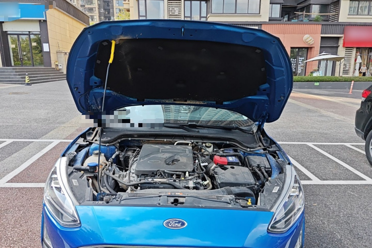 福特 福克斯 2020款 三厢 EcoBoost 180 自动锋耀型局部细节24