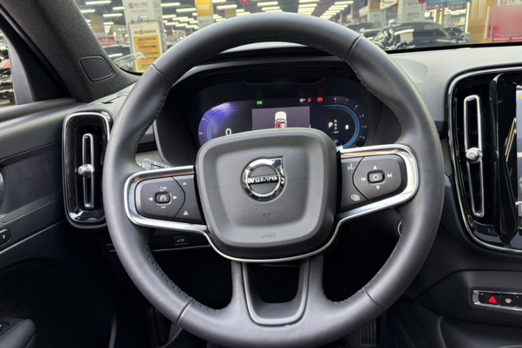 沃尔沃XC40 2024款 B3 智远豪华版局部细节9005