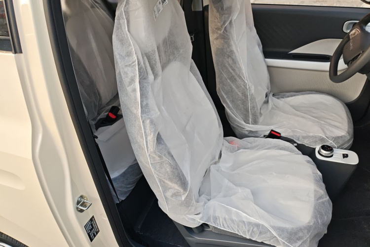 吉利银河 熊猫 2025款 210km 元气熊局部细节41