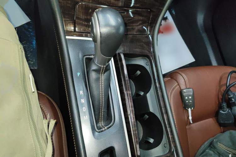 别克 君越 2013款 2.4L SIDI精英舒适型局部细节18