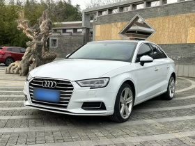 奥迪A3 2018款 30周年年型 Limousine 40 TFSI 风尚型