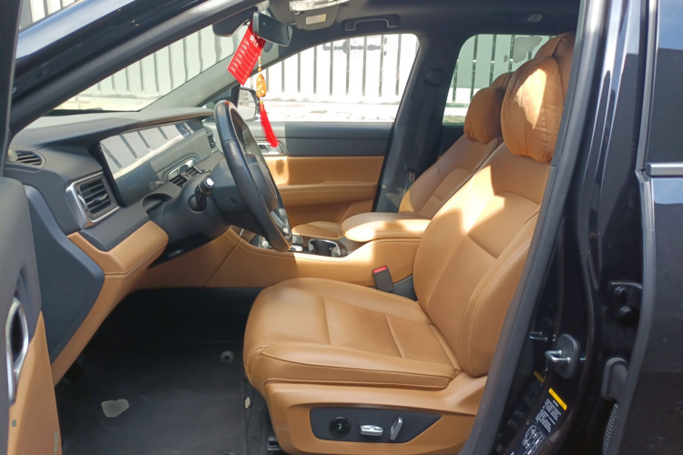 理想汽车 理想ONE 2021款 增程6座版中控内饰19