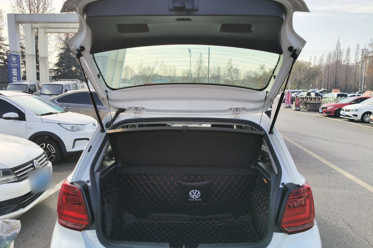 大众 Polo 2016款 1.4L 自动风尚型局部细节23