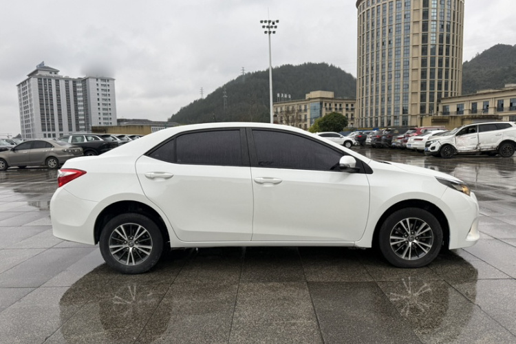 丰田 雷凌 2016款 1.6G-L CVT领先版车身外观6004