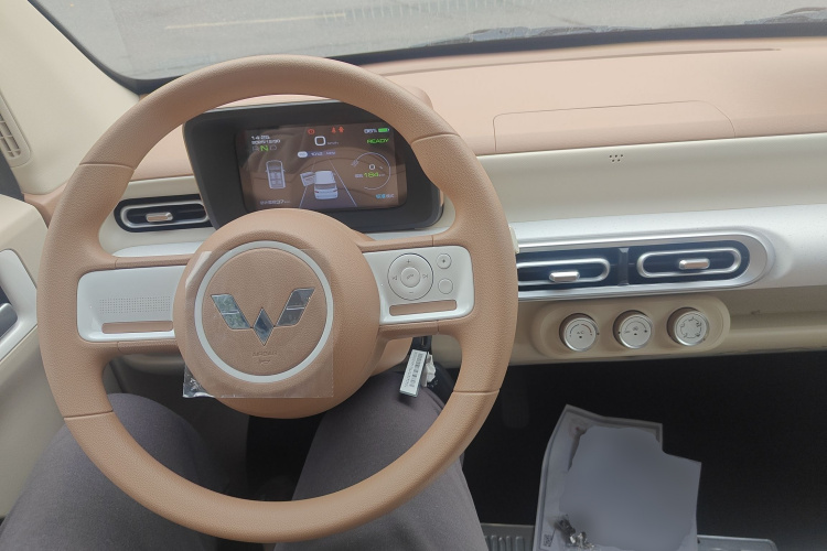 五菱汽车 宏光MINIEV 2024款 第三代 215km 青春版中控内饰12