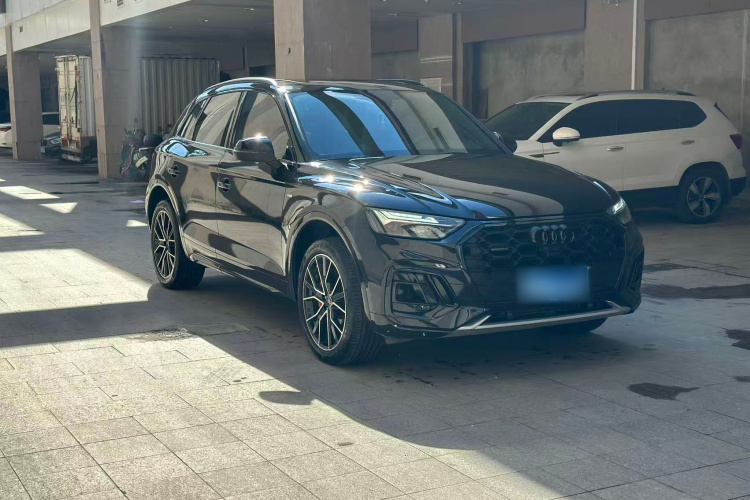 奥迪Q5L 2025款 45 TFSI 豪华动感型车身外观6001