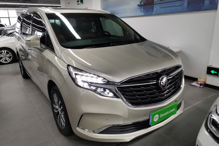 别克GL8 2020款 ES陆尊 653T 尊享型车身外观3