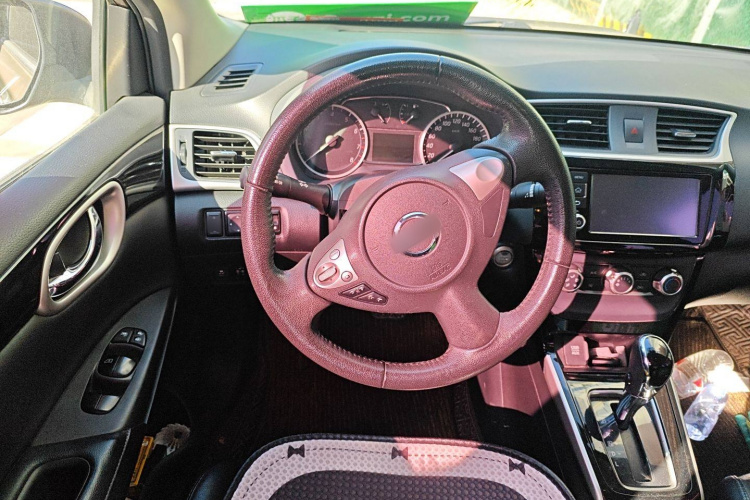 日产 轩逸 2018款 1.6XV CVT尊享版局部细节13