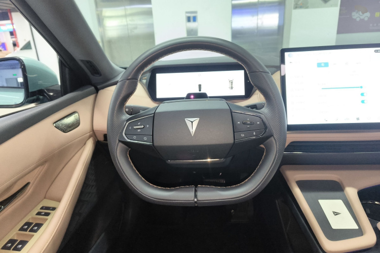 深蓝汽车 深蓝SL03 2022款 515纯电版中控内饰13