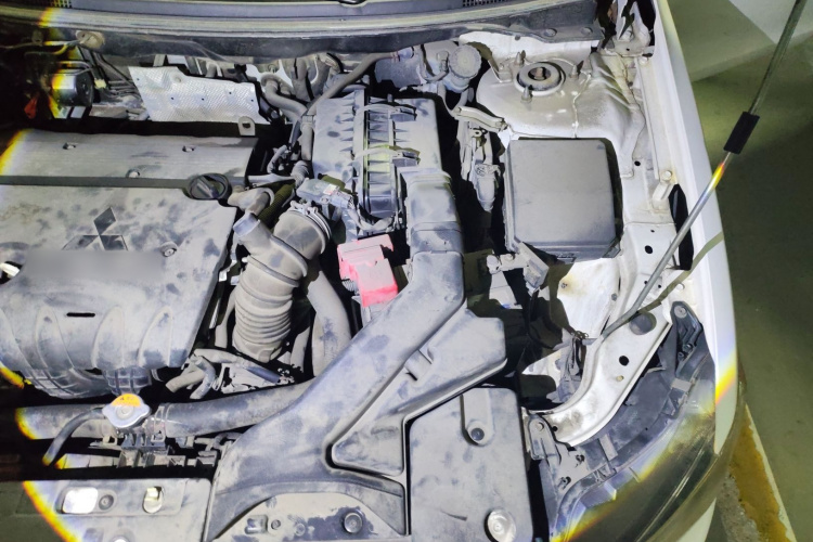 三菱 翼神 2012款 致尚版 1.8L 手动豪华型局部细节9007