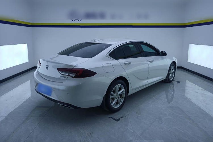 别克 君威 2024款 25T 超享版车身外观7