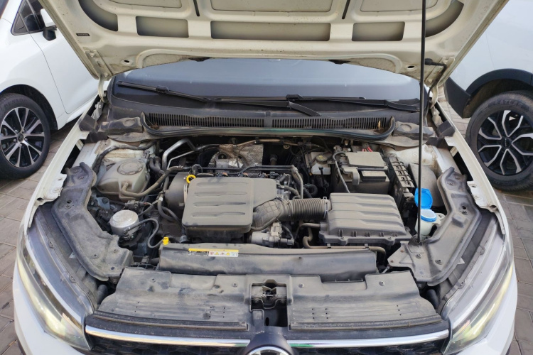 大众 朗逸 2023款 新锐 1.5L 自动新逸版机舱底盘24