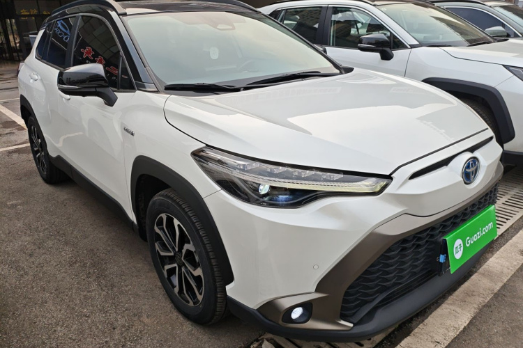 丰田 锋兰达 2023款 2.0L 智能电混双擎 尊贵版车身外观3