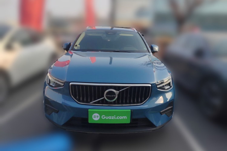 沃尔沃XC40 2023款 B4 四驱智远豪华版车身外观2