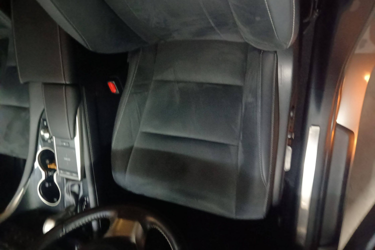 雷克萨斯RX 2020款 改款 300 两驱精英版局部细节19