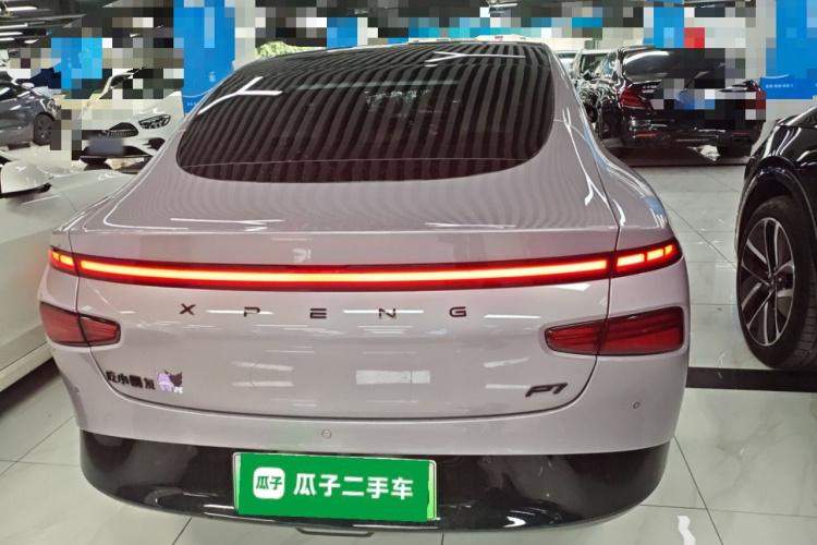 小鹏P7 2024款 P7i 702 Max 鹏翼版车身外观6