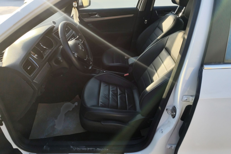 大众 朗逸 2017款 1.6L 自动舒适版中控内饰19